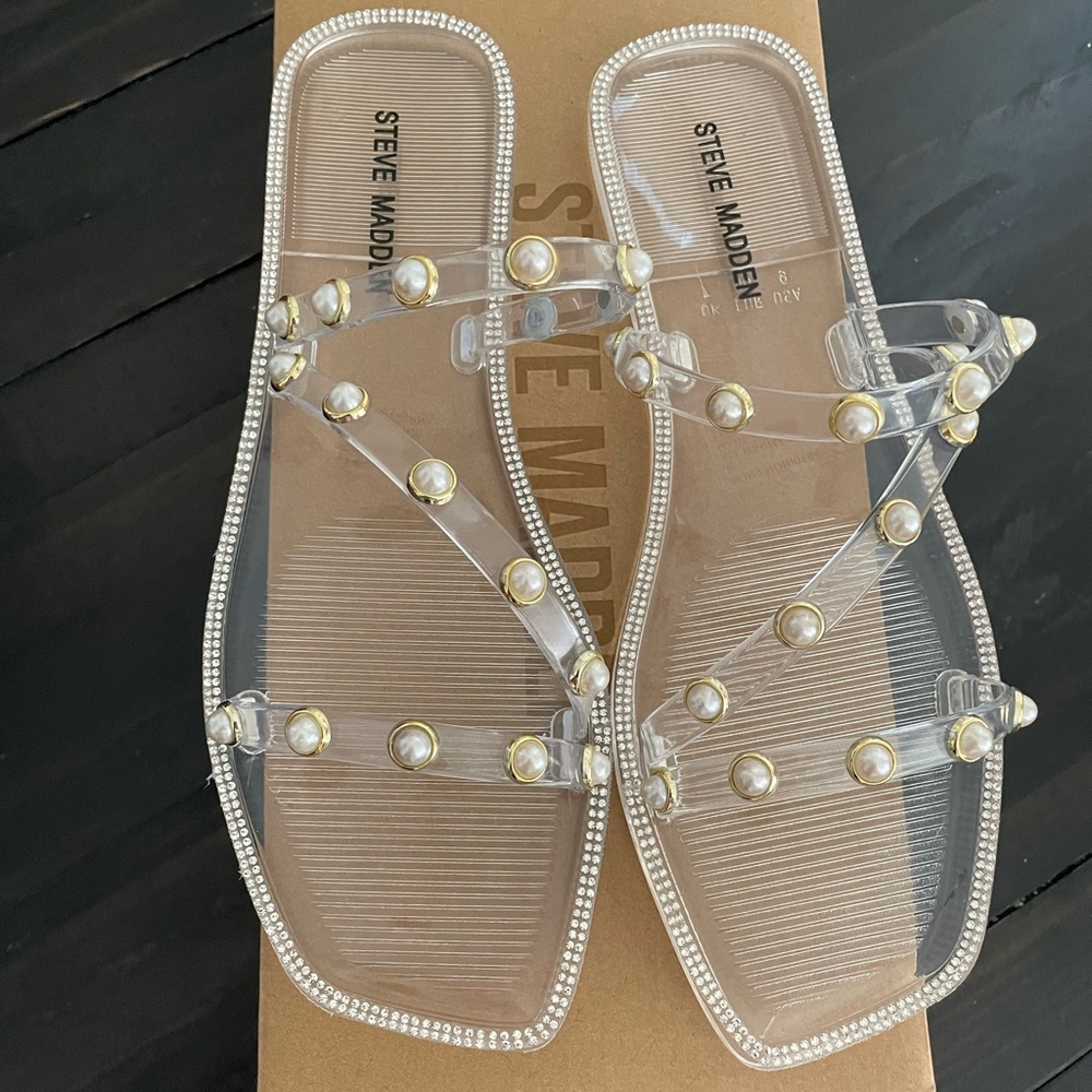 NEW Steve Madden Sandals
